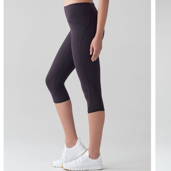 lululemon athletica Pants - Lululemon Lean In Crop (17") Boysenberry - Size 4 - Purple Capris mesh detail